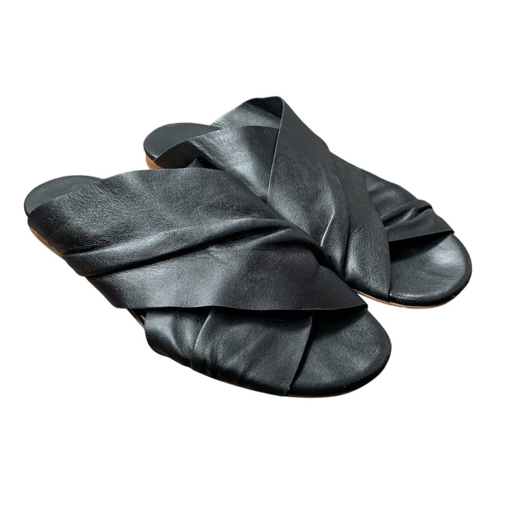 forte_forte black wide leather crisscross strap slide sandal. Size 35(US 5)